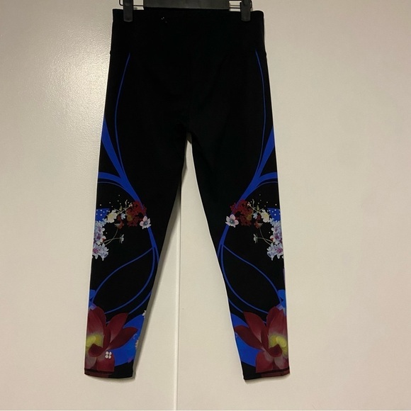 SWEATY BETTY Tokyo Blooms Power 7/8 Leggings Size Small - Picture 9 of 10
